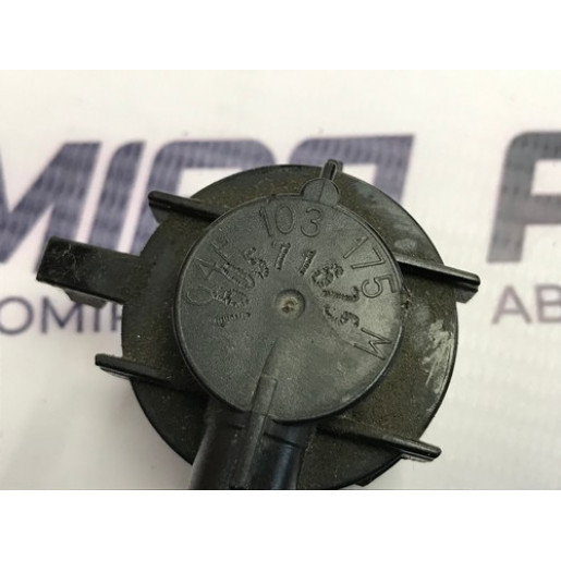 Клапан вентиляції картерних газів Volkswagen Golf 7 1.4 2012-2020 04E103175M